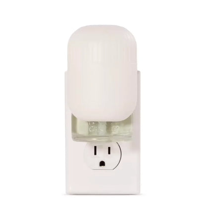 white-capsule-scentplug-diffuser